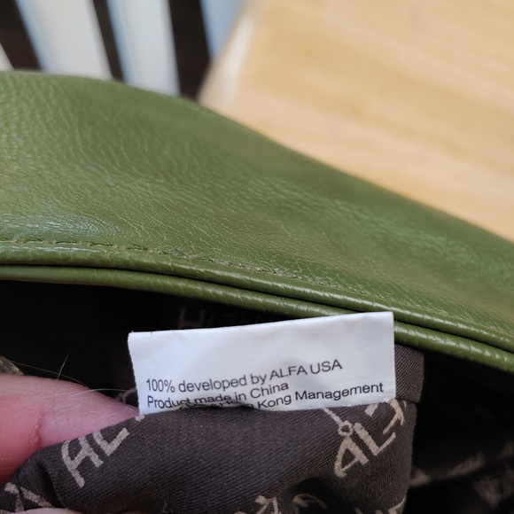 ALFA green shoulder bag. - Picture 6 of 9
